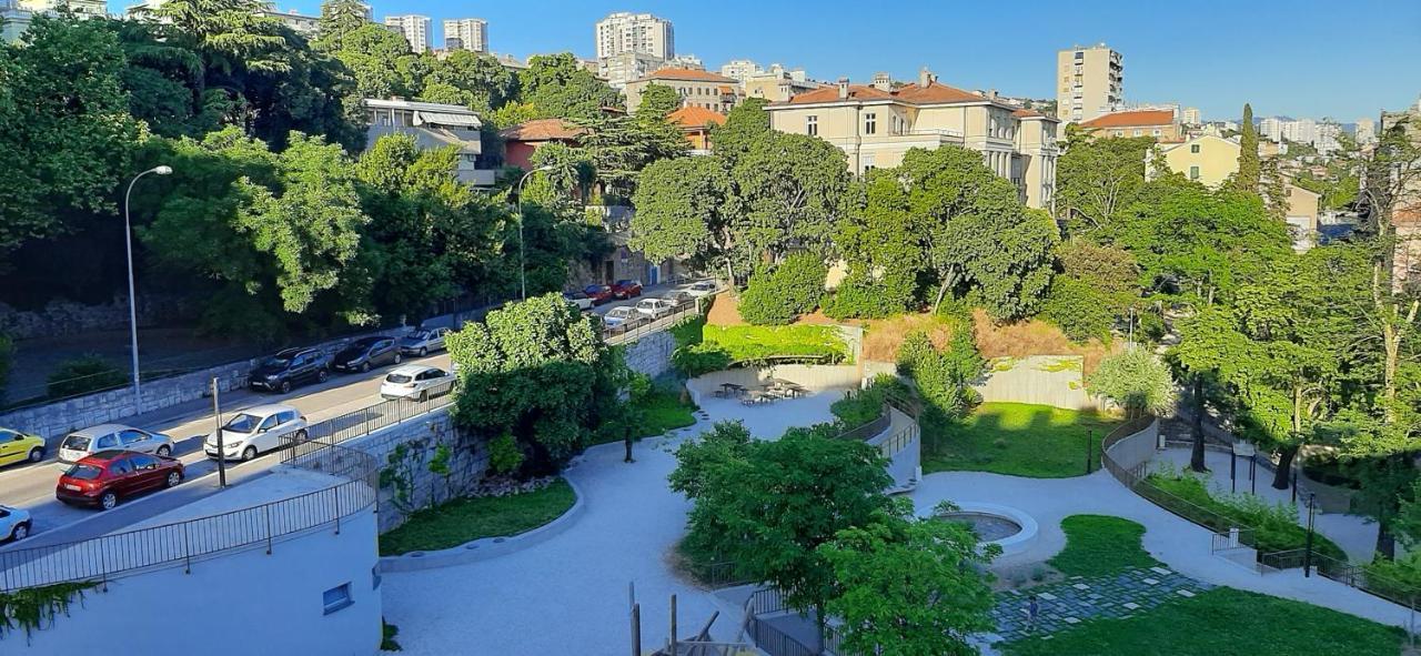 Apartment Pomerio Rijeka Bagian luar foto